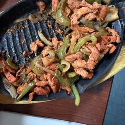 La Estrella - Chicken fajitas