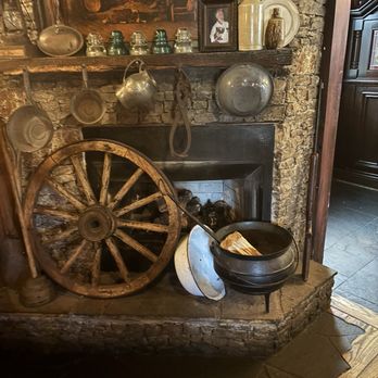 Kilkenny's Irish Pub - Fireplace - Pubs Near Me - Tulsa, Oklahoma Kilkenny's Irish Pub - Fireplace - Pubs Near Me - Tulsa, Oklahoma
