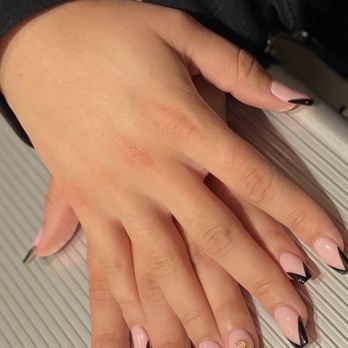 Paris 1 Nail - Black French - Nail Salons Near Me - Lindenhurst, New York