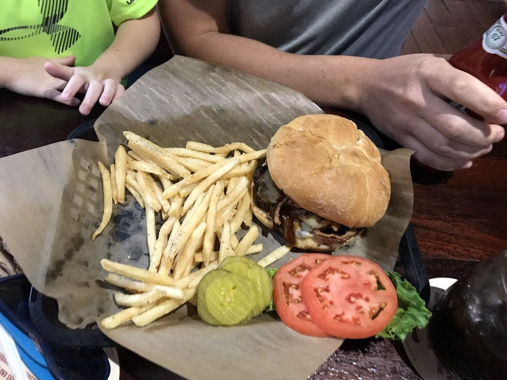 CHUBBS SPORTS BAR & BBQ 46 Photos & 50 Reviews Sports Bars 122 West Franklin St, Gallatin