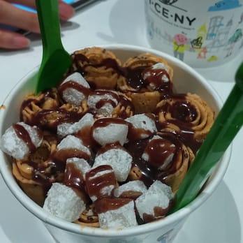 I CE NY - yummy thai tea, green tea with red bean and mochi in the back, but thai is better - Desserts Near Me - New York, New York I CE NY - yummy thai tea, green tea with red bean and mochi in the back, but thai is better - Desserts Near Me - New York, New York