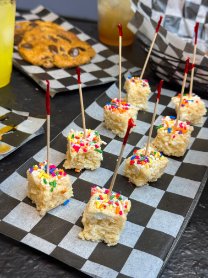 Muse Paintbar - One Loudoun by null