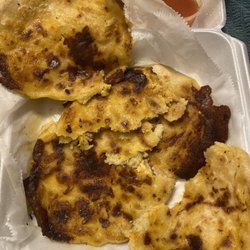 Restaurant El Mana - Pupusa revuelta- mixed meat and cheese