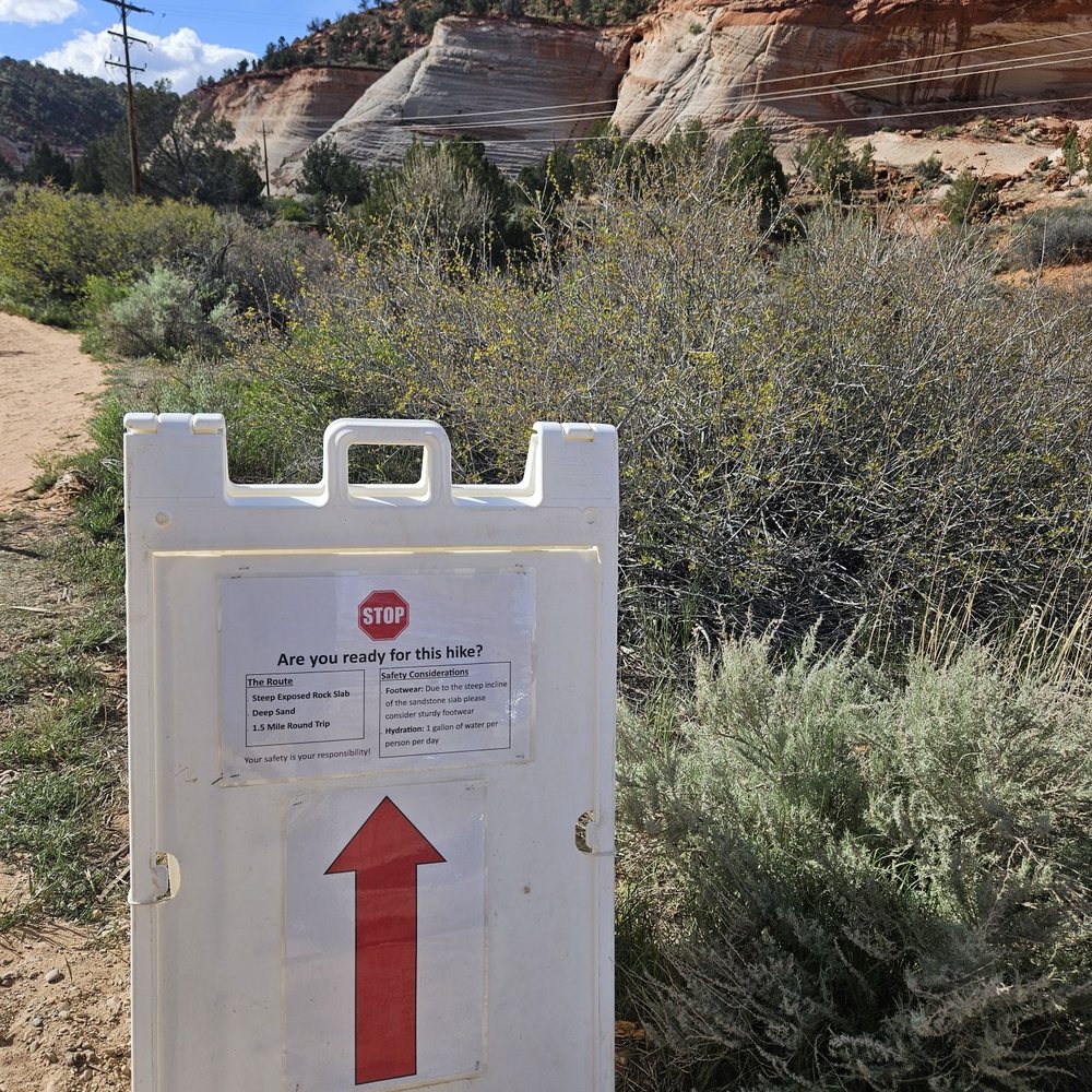 Sand Cave - Trailhead - Local Flavor Near Me - Kanab, Utah
