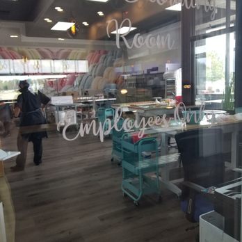 Chrusciki Bakery - You can watch them decorate cakes through the glass. - Bakeries Near Me - Depew, New York
