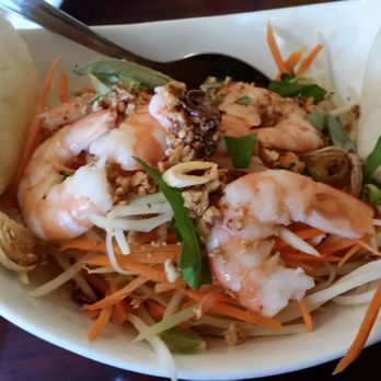 Vanessa's Bistro - Vietnamese Green Papaya Salad w/ poached prawns....refreshing and delicious. - Vietnamese Near Me - Berkeley, California Vanessa's Bistro - Vietnamese Green Papaya Salad w/ poached prawns....refreshing and delicious. - Vietnamese Near Me - Berkeley, California