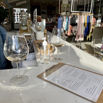Summer Somewhere Wines - Wine Tasting Room Near Me - Malibu, California