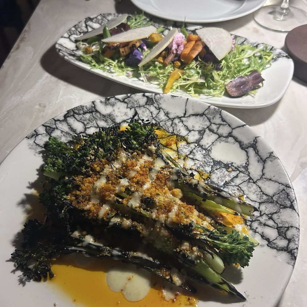 Ka'ana Kitchen - Asian Fusion Near Me - Wailea, Hawaii