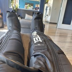 Restore Hyper Wellness - Leg compression therapy