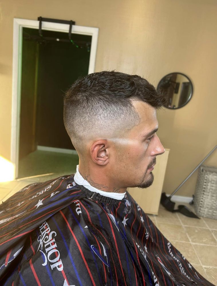 Dapper Fades Logo