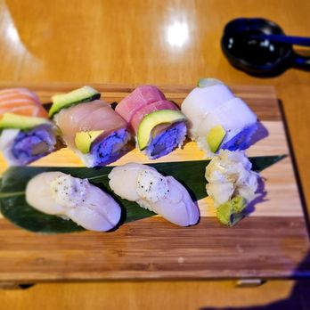 Tomsa Sushi - Rainbow Roll Hotategai Nigiri - Sushi Bars Near Me - Oakland, California Tomsa Sushi - Rainbow Roll Hotategai Nigiri - Sushi Bars Near Me - Oakland, California