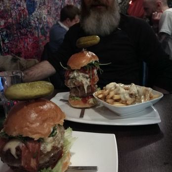 Lily Burger & Steaks - Burgers Near Me - Berlin, BE Lily Burger & Steaks - Burgers Near Me - Berlin, BE