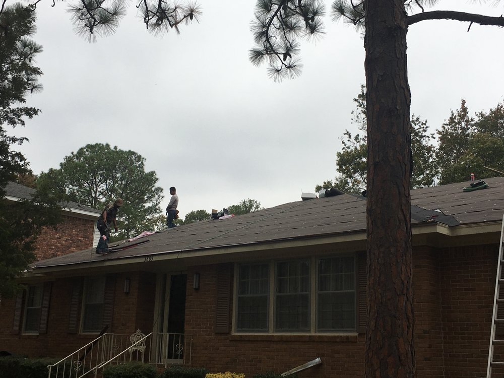 Slide of Jisel Perez Roofing