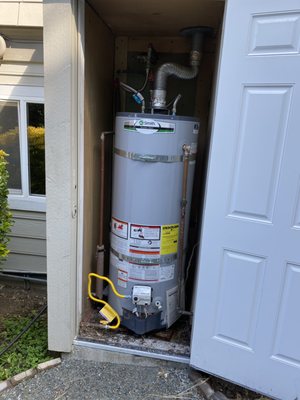🥵💧 Hot Water Heater Installation - Above are two hot water heater installations that we completed. The customers were very happy and satisfied with the price and the time that it took to get them done.
**We are running a special at the moment installing gas and electric hot water heaters labor only cost $600 🥵💧 Hot Water Heater Installation - Above are two hot water heater installations that we completed. The customers were very happy and satisfied with the price and the time that it took to get them done.
**We are running a special at the moment installing gas and electric hot water heaters labor only cost $600