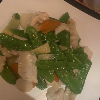 China Garden - Chicken with snow peas - Chinese Near Me - Irwin, Pennsylvania