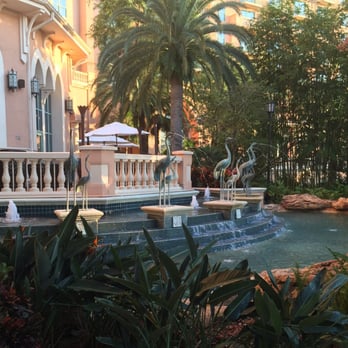 JW Marriott - Heron fountain - Hotels Near Me - Orlando, Florida