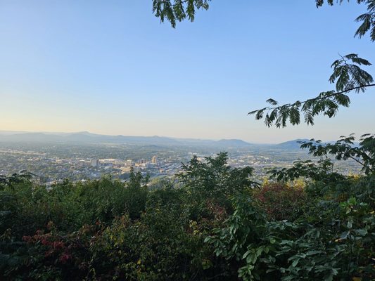 Mill Mountain Star by null