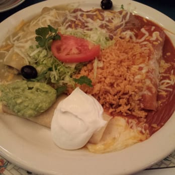 Casa Lupe - Tres colores - 3 colored enchiladas - Mexican Near Me - Sunnyvale, California
