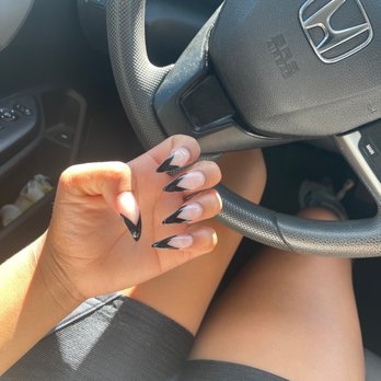 Lynda Nail Salon - Literally no difference - Nail Salons Near Me - Los Angeles, California