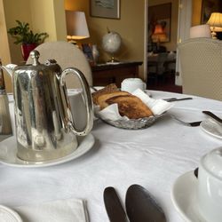 Ahernes Townhouse & Seafood Restaurant - Breakfast table
