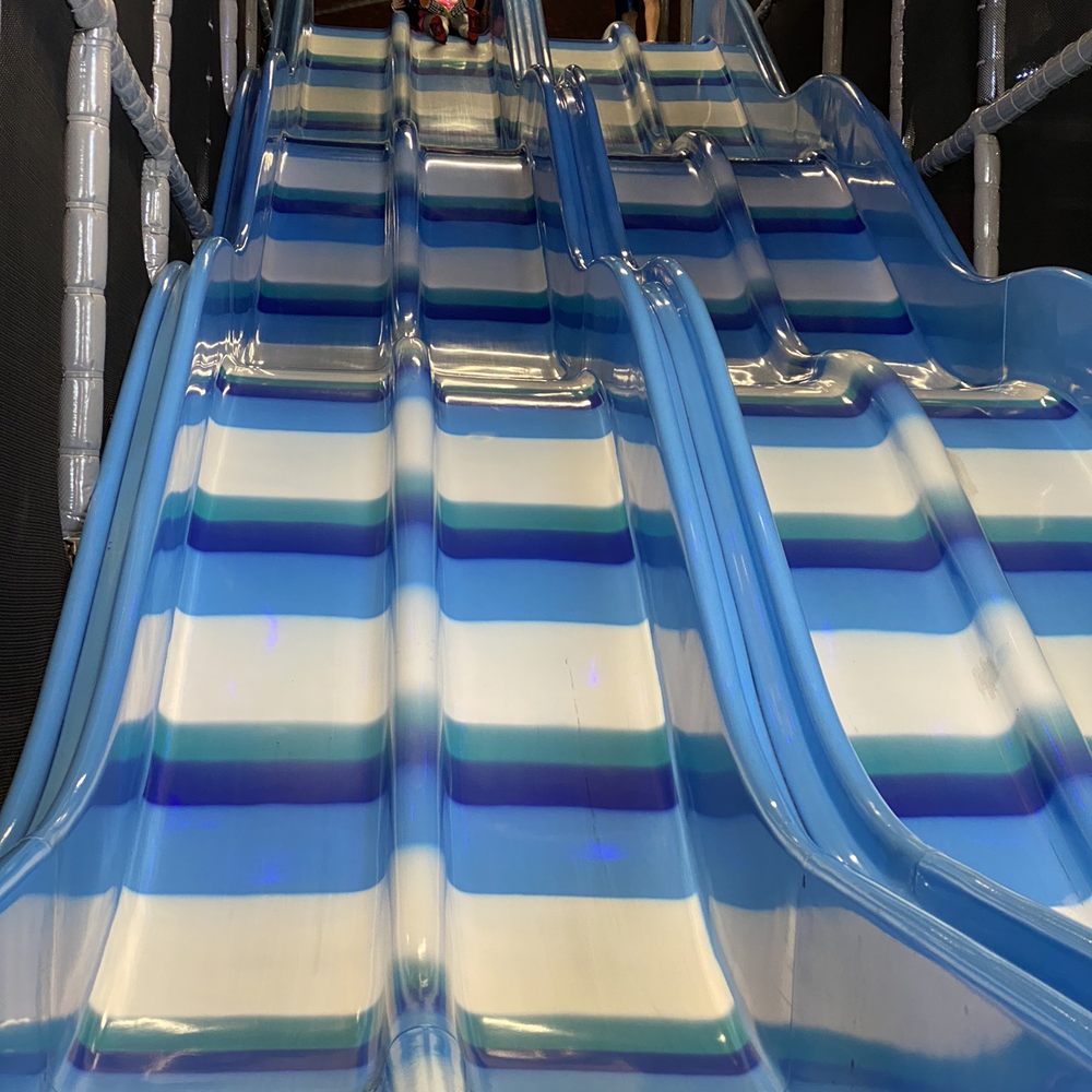 Uptown Jungle Fun Park - Big slide - Trampoline Parks Near Me - Peoria, Arizona