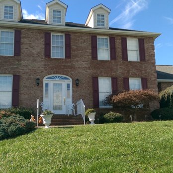 Roanoke Pressure Pros - Window Washing Near Me - Roanoke, Virginia Roanoke Pressure Pros - Window Washing Near Me - Roanoke, Virginia