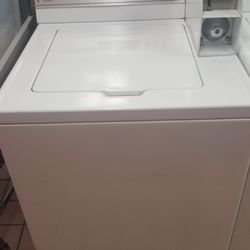 Ruthie's Coin Laundry - Washer that works