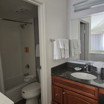 Clementine Hotel & Suites - Bi-level loft suite: loft bathroom - Hotels Near Me - Anaheim, California Clementine Hotel & Suites - Bi-level loft suite: loft bathroom - Hotels Near Me - Anaheim, California