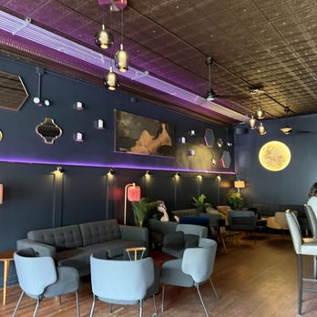 Moonlight Liquor Lounge