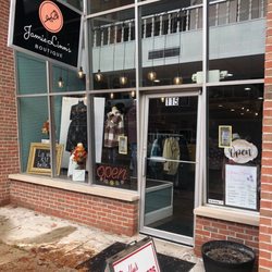 Jamie Linn’s Boutique - Outside of building