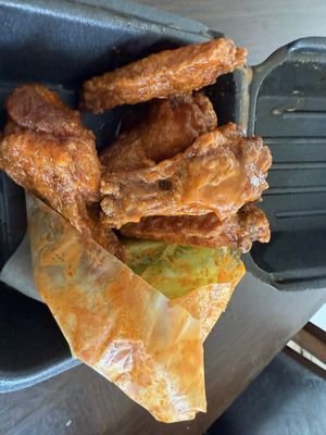 Big Mamas Wings & Things by null