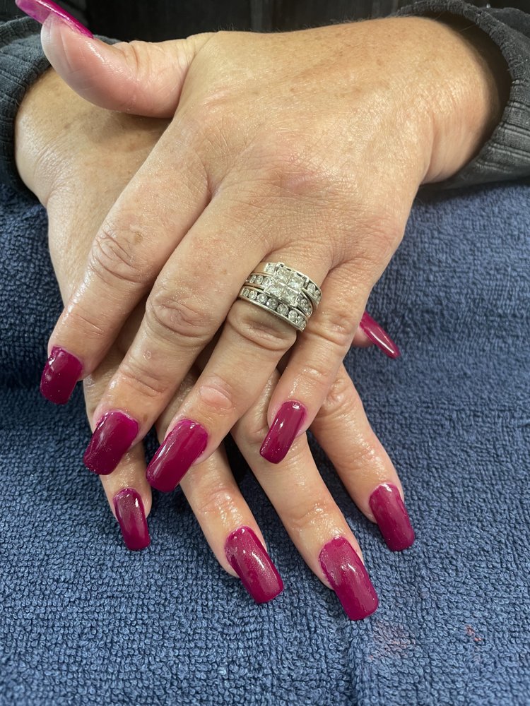 Nails By Brittany W Logo