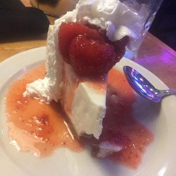 Texas Roadhouse - Strawberry cheesecake - Steakhouses Near Me - Denton, Texas Texas Roadhouse - Strawberry cheesecake - Steakhouses Near Me - Denton, Texas