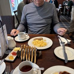 St Clair Hotel - Great breakfast!