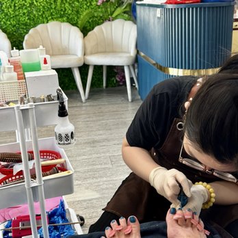 Lina Nails - Nail Salons Near Me - Bellevue, Washington Lina Nails - Nail Salons Near Me - Bellevue, Washington