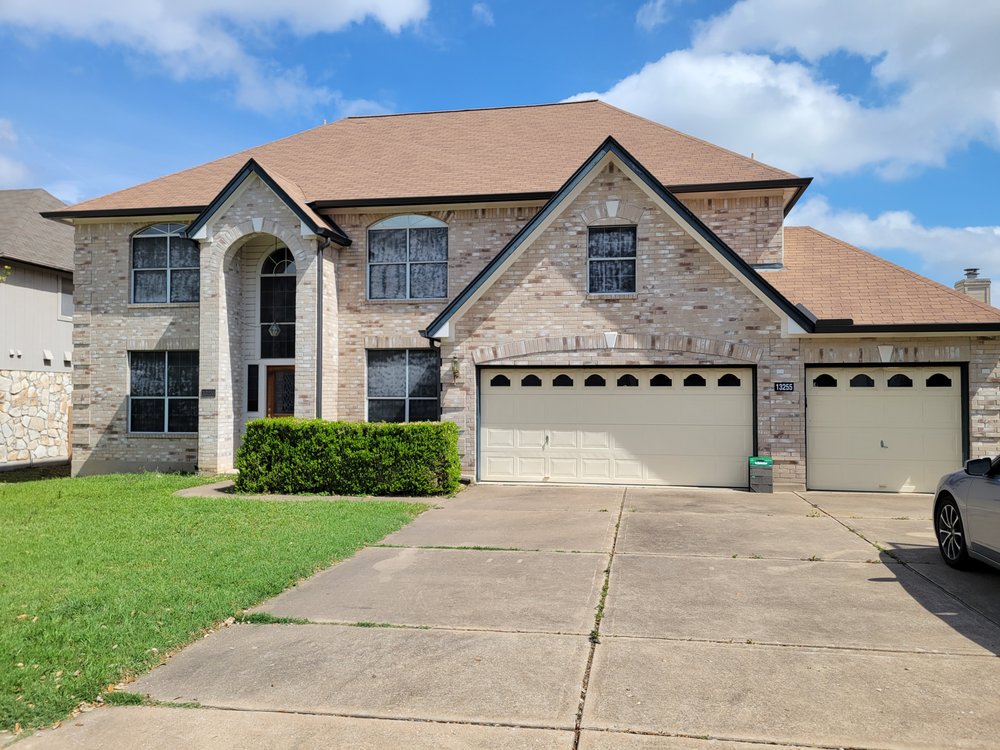 Slide of Parabella Roofing