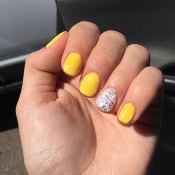 Moon Nails - Nail Salons Near Me - Encinitas, California