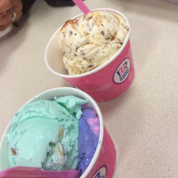 Baskin-Robbins - 2 scoop ice-cream cups - Ice Cream & Frozen Yogurt Near Me - Las Vegas, Nevada Baskin-Robbins - 2 scoop ice-cream cups - Ice Cream & Frozen Yogurt Near Me - Las Vegas, Nevada