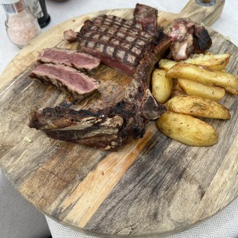 Castello Vicchiomaggio - Bistecca fiorentina - Wineries Near Me - Greve In Chianti, FI