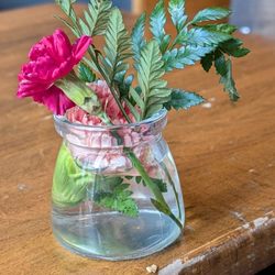 Insomnia Restaurant & Lounge - A little decor