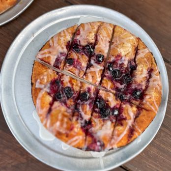 Aviator Pizza & Drafthouse- Parmer Lane - Dessert pizza (pic taken 09/09/2023) - Pizza Near Me - Austin, Texas