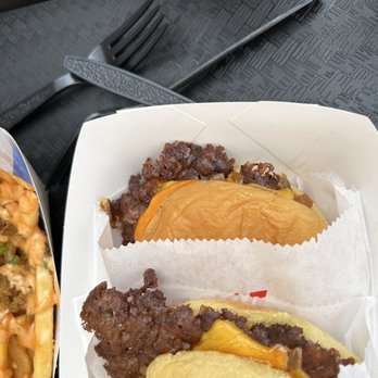 Burger Bodega - Smash burger single patty - Burgers Near Me - Houston, Texas