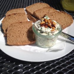 gabelessen - Vorspeise - selbst gebackenes Brot!
