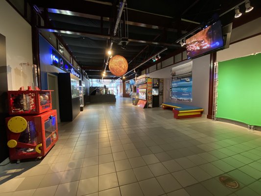 Photo of Coca-Cola Space Science Center - Columbus, GA, US. Inside - shows the green screen