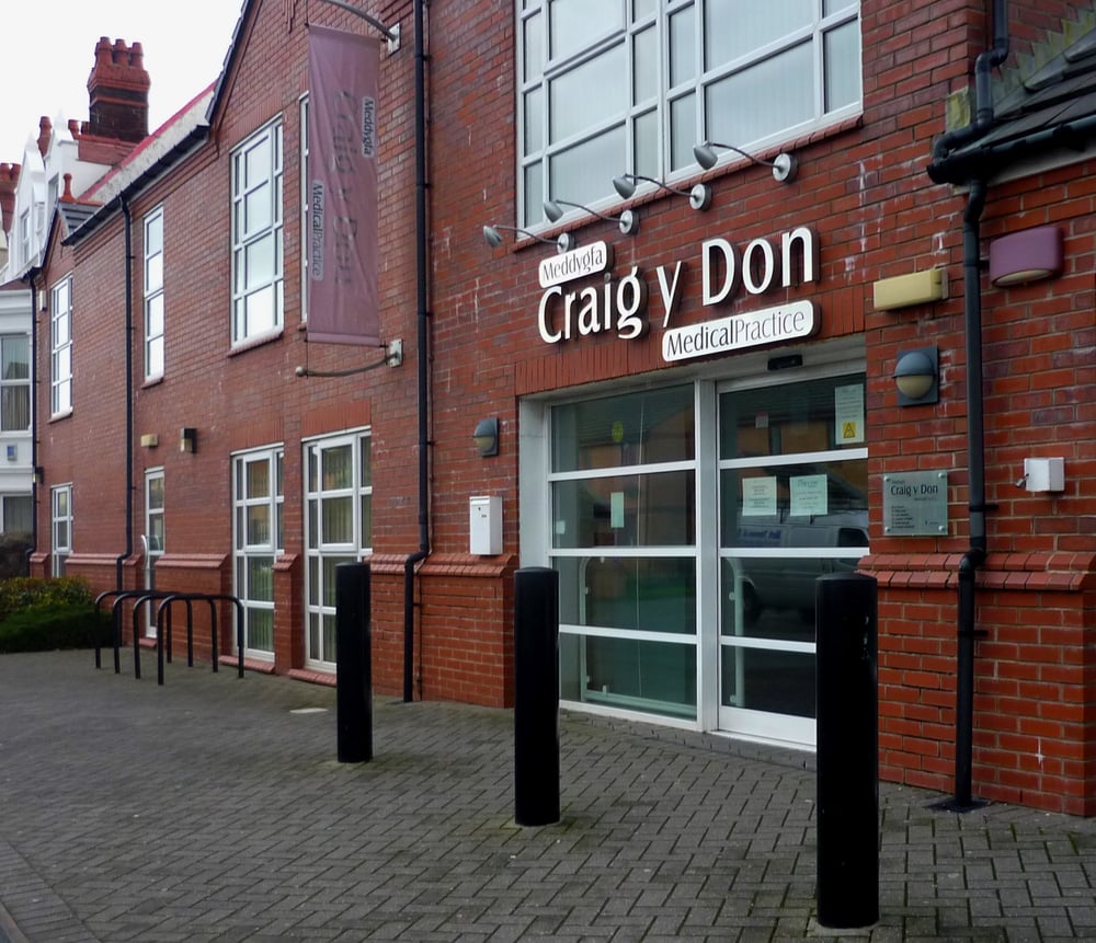 MEDDYGFA CRAIGYDON MEDICAL PRACTICE Clarence Road, Llandudno, Conwy