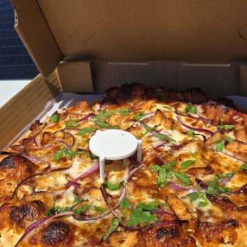 Omar's Pizzeria - BBQ CHICKEN PIZZA - Pizza Near Me - Arcadia, California