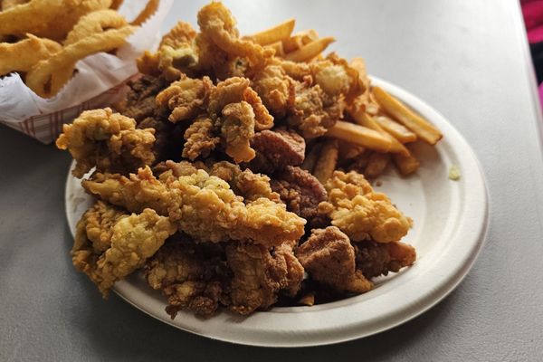 Susan's Fish-n-Chips by null