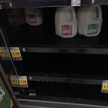 Kroger - Sale. Nearly empty - Grocery Near Me - Macomb, Michigan