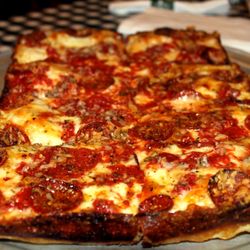 Poppy's - Detroit Style Pizza