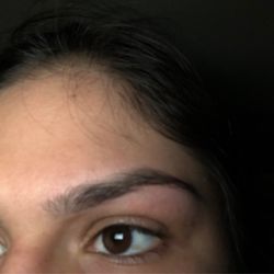 Salon De Cejas - Eyebrow Threading